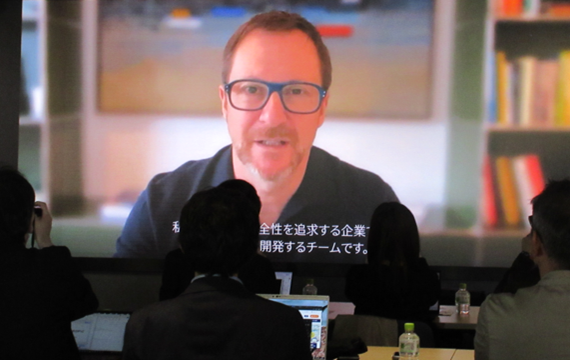 会場には、Anthropicの最高事業責任者、 Paul Smith氏よりビデオメッセージが寄せられた