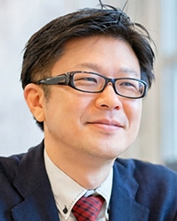 明石 大樹 氏