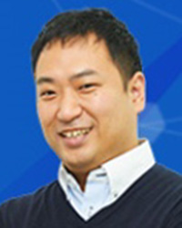 平山 満 氏