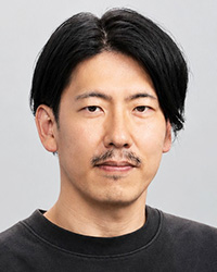 間宮 賢治 氏