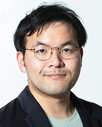佐藤 泰生 氏