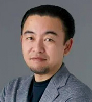 小栗 伸 氏