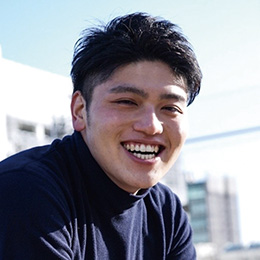 鈴木 諒氏