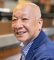 宮崎 康司 氏