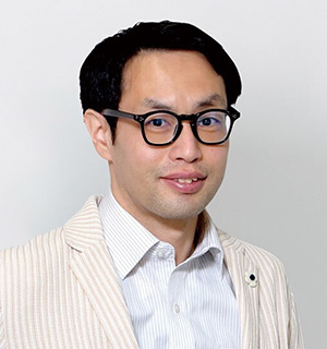 國吉 啓介 氏