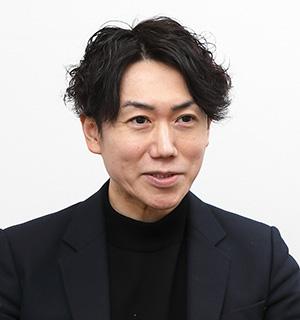 山本 優樹 氏