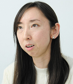 小山 美裕 氏