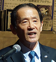 山下 辰巳 氏