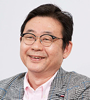 渡部 弘毅 氏