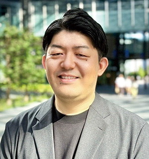 高野 俊吾 氏