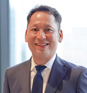 平田 智教 氏