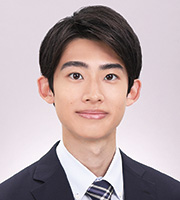 佐藤 利矩 氏