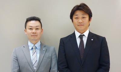 カスタマーサービスセンター カスタマーサービス部お問合せグループの西村和之課長（右）、廣石亮一氏（左）