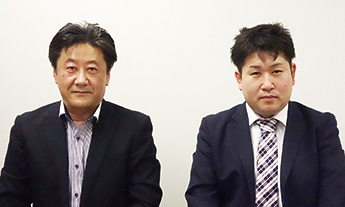 取締役の内海正人氏（左）と総務 統括主任の福留隆志氏